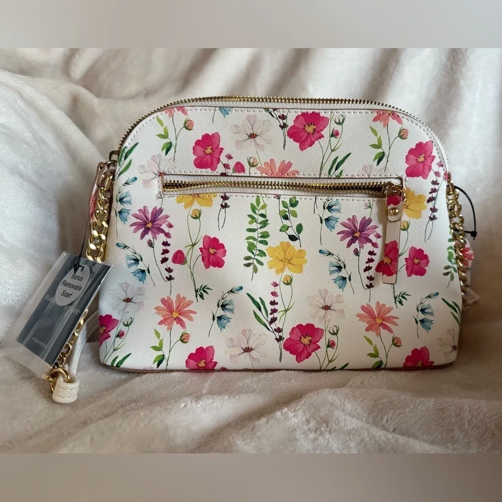 NWT- 🌸 Nanette Lepore Floral Crossbody Bag  🌸